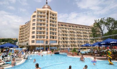 Imagine pentru Hotel Admiral 5*  valabile pentru 1 Mai 2025