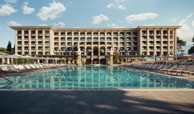 Imagine pentru Hotel Astor Garden 5* valabile pentru 1 Mai 2025