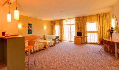 Imagine pentru Hotel Atlas 4*  valabile pentru 1 Mai 2025