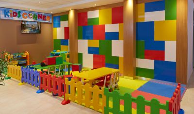 Imagine pentru Hotel Diamond 4*  valabile pentru 1 Mai 2025