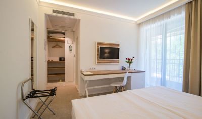 Imagine pentru Hotel HVD Nympha 4* valabile pentru 1 Mai 2025