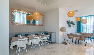 Imagine pentru Hotel HVD Nympha 4* valabile pentru 1 Mai 2025