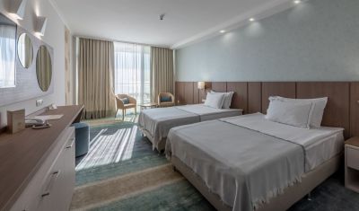 Imagine pentru Hotel Neptun Beach 4* valabile pentru 1 Mai 2025