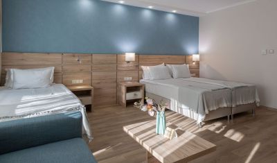 Imagine pentru Hotel Neptun Beach 4* valabile pentru 1 Mai 2025