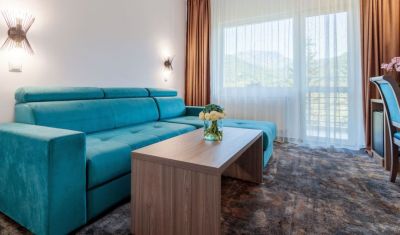 Imagine pentru Hotel Orizont Cozia 3* valabile pentru 1 Mai 2025