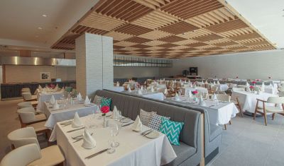 Imagine pentru Hotel Poseidon Beach Resort 5* valabile pentru 1 Mai 2025