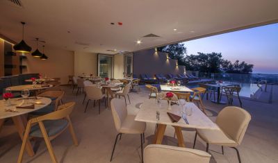 Imagine pentru Hotel Poseidon Beach Resort 5* valabile pentru 1 Mai 2025
