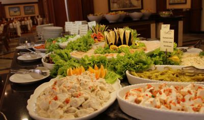 Imagine pentru Hotel Royal Palace Helena Park 5* valabile pentru 1 Mai 2025