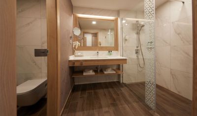 Imagine pentru Hotel Secrets Sunny Beach Resort & Spa 5* (Adults Only) valabile pentru 1 Mai 2025