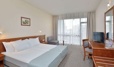 Imagine pentru Hotel Sol Nessebar Bay and Mare 4* valabile pentru 1 Mai 2025