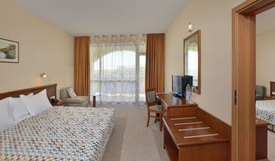 Imagine pentru Hotel Sol Nessebar Bay and Mare 4* valabile pentru 1 Mai 2025