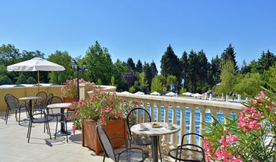 Imagine pentru Hotel Sol Nessebar Bay and Mare 4* valabile pentru 1 Mai 2025