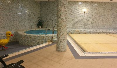 Imagine pentru Hotel Lacul Ursu 3* valabile pentru Balneo 2023
