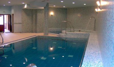Imagine pentru Hotel Lacul Ursu 3* valabile pentru Balneo 2023