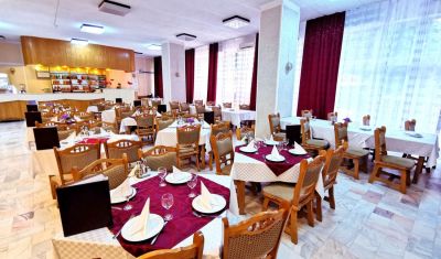 Imagine pentru Hotel Muncel 2* valabile pentru Balneo 2023