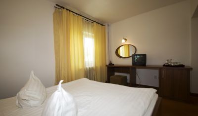 Imagine pentru Hotel Oltenia 3*  valabile pentru Balneo 2023