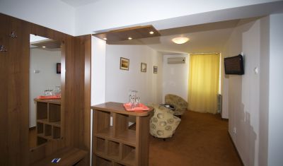 Imagine pentru Hotel Oltenia 3*  valabile pentru Balneo 2023