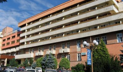 Imagine pentru Hotel Parang 2* valabile pentru Balneo 2023