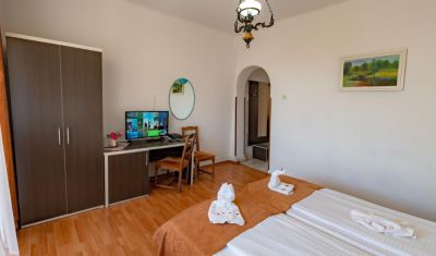 Imagine pentru Hotel Turist 3*  valabile pentru Balneo 2023