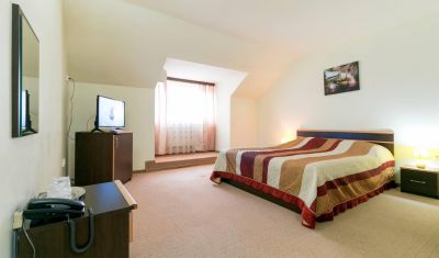 Imagine pentru Hotel Turist 3*  valabile pentru Balneo 2023