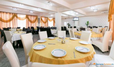 Imagine pentru Hotel Turist 3*  valabile pentru Balneo 2023