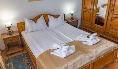 Imagine pentru Hotel Turist 3*  valabile pentru Balneo 2023
