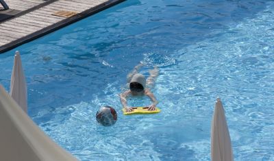 Imagine pentru Baia Rosie Resort 3*  valabile pentru Balneo 2025