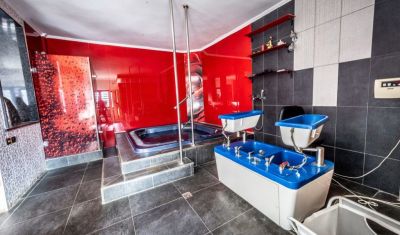 Imagine pentru Complex Cristal 4* valabile pentru Balneo 2025