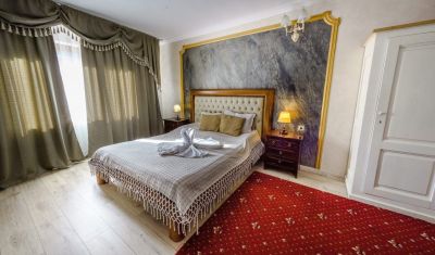 Imagine pentru Complex Cristal 4* valabile pentru Balneo 2025