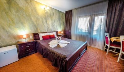Imagine pentru Complex Cristal 4* valabile pentru Balneo 2025