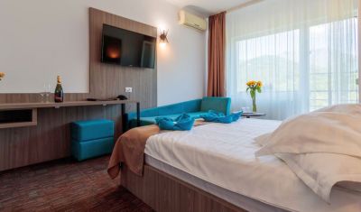 Imagine pentru Hotel Orizont Cozia 3* valabile pentru Balneo 2025