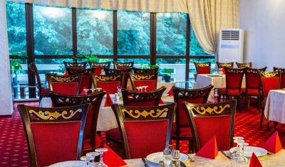 Imagine pentru Hotel Roman 2* valabile pentru Balneo 2025