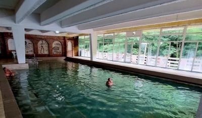 Imagine pentru Hotel Roman 2* valabile pentru Balneo 2025