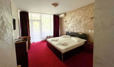 Imagine pentru Hotel Roman 2* valabile pentru Balneo 2025