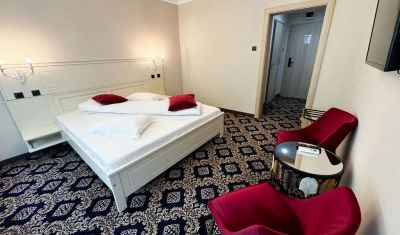 Imagine pentru Hotel Roman 2* valabile pentru Balneo 2025