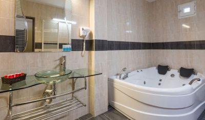 Imagine pentru Hotel Bacolux Diana Resort 3*  valabile pentru Balneo