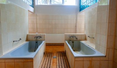 Imagine pentru Hotel Bacolux Santis 3* valabile pentru Balneo