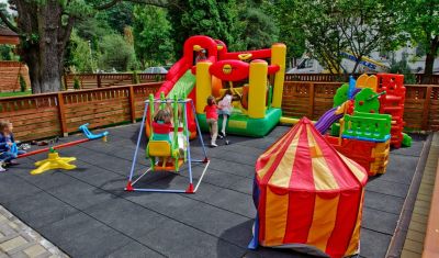 Imagine pentru Hotel Carol 4* valabile pentru Balneo