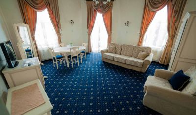 Imagine pentru Hotel Carol 4* valabile pentru Balneo