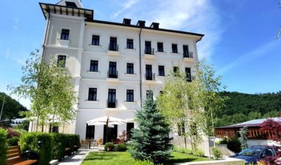 Imagine pentru Hotel Carolin 4* valabile pentru Balneo