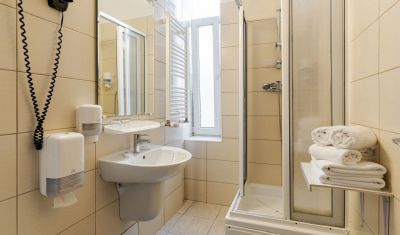 Imagine pentru Hotel Central 3* valabile pentru Balneo