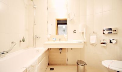 Imagine pentru Hotel International 4* valabile pentru Balneo