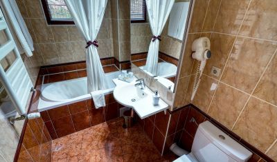 Imagine pentru Hotel Nemira 4*  valabile pentru Balneo