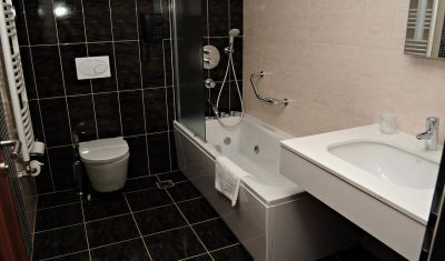 Imagine pentru Hotel President 4* valabile pentru Balneo