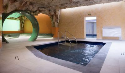 Imagine pentru Imperial Hotel & Spa 4* valabile pentru Balneo