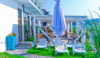 Imagine pentru Riviera 990 Resort & Restaurant 3* valabile pentru Cazanele Dunarii 2021