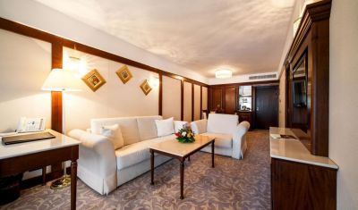 Imagine pentru Hotel International Sinaia 4* valabile pentru Craciun 2023