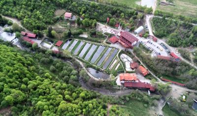 Imagine pentru Complex Pastravaria Albota 4*   valabile pentru Craciun 2024