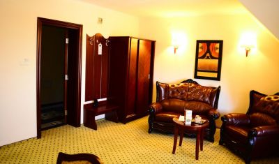 Imagine pentru Complex Turistic Hanul Muresenilor 4*  valabile pentru Craciun 2024