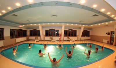 Imagine pentru Complex Turistic Hanul Muresenilor 4*  valabile pentru Craciun 2024